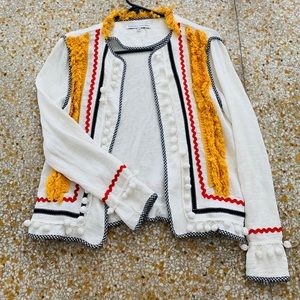 Beautiful thin blazer.